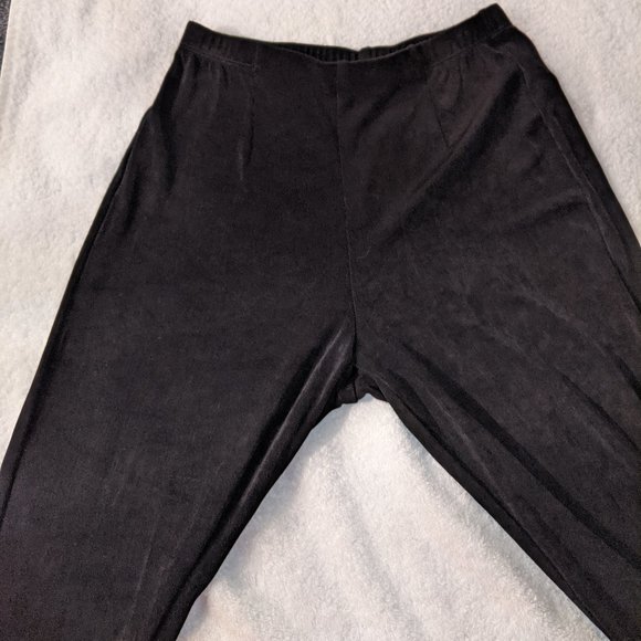 Chico's Travelers Pants in Black (Short/Petite) - Picture 2 of 4
